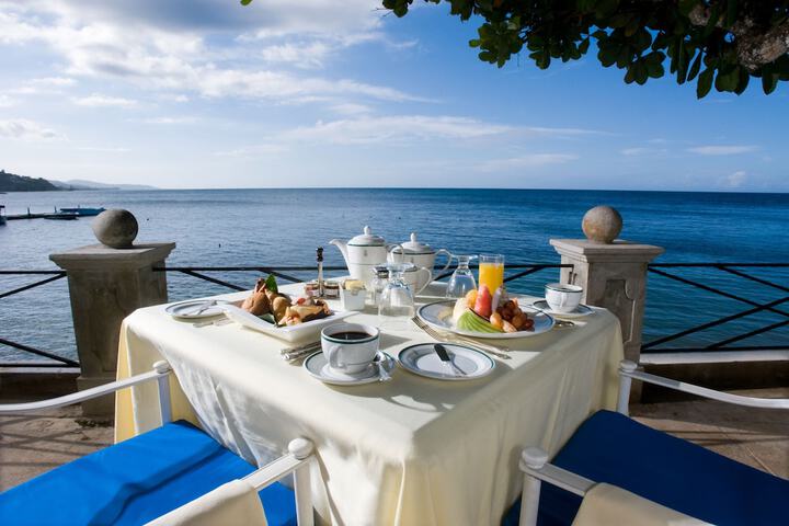 Breakfast/Coffee Service 116 of 155