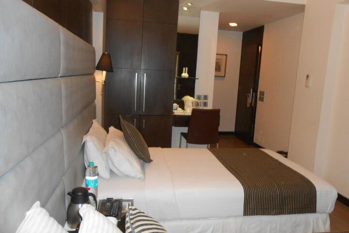 Room 19 of 65