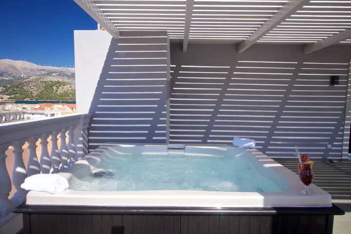Spa 34 of 47