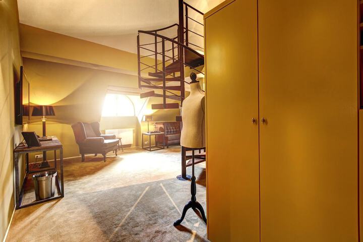 Room 14 of 45