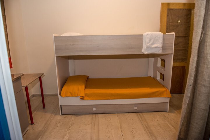 Room 7 of 17