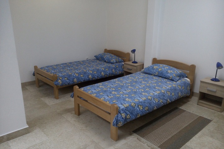 Room 6 of 59