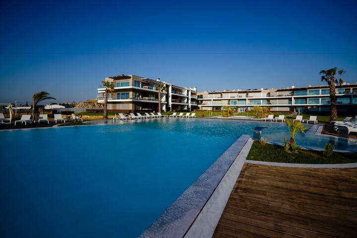 Pool 73 of 139