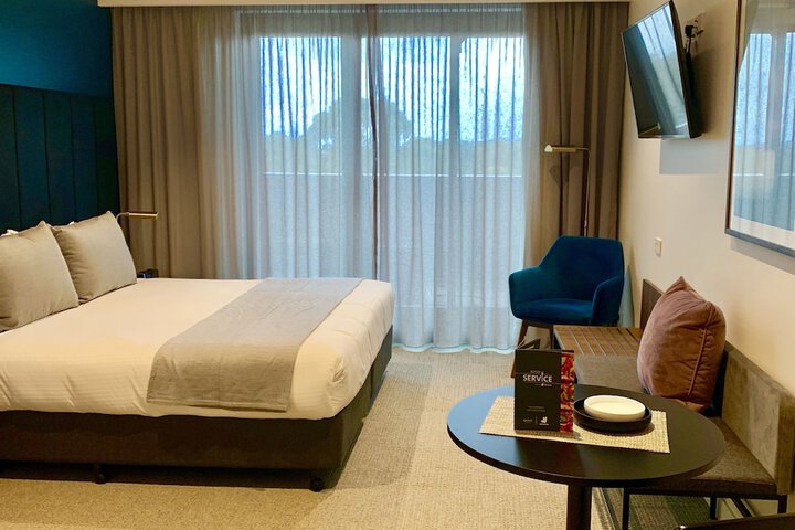 Room 8 of 42
