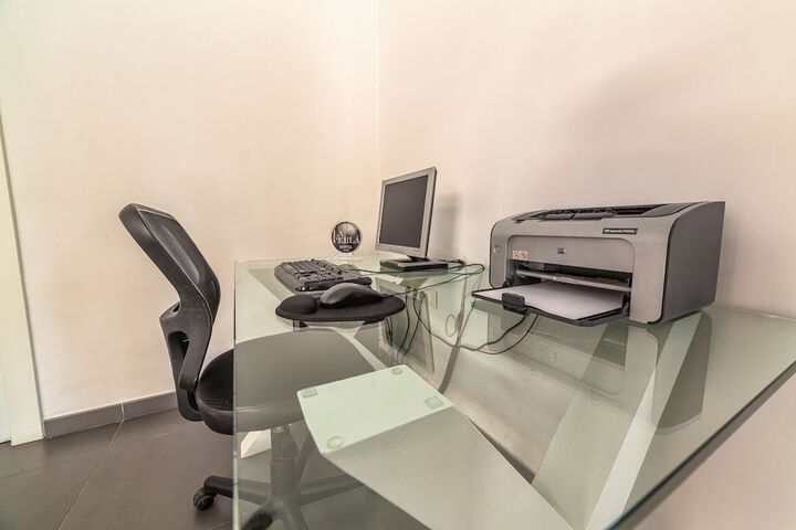 Business Center 34 of 38
