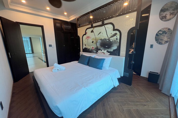 Room 118 of 168