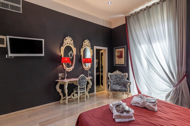 Room 74 of 208