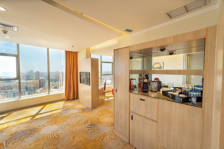 Room 35 of 54