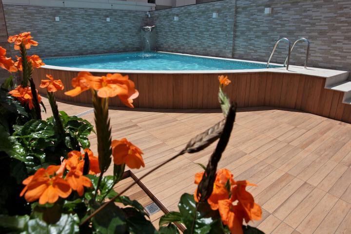 Hotel with Pool