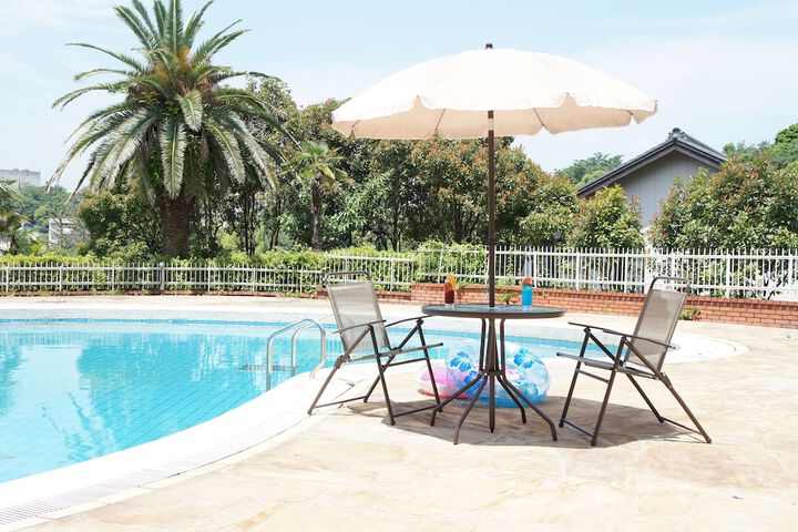 Hotel with Pool