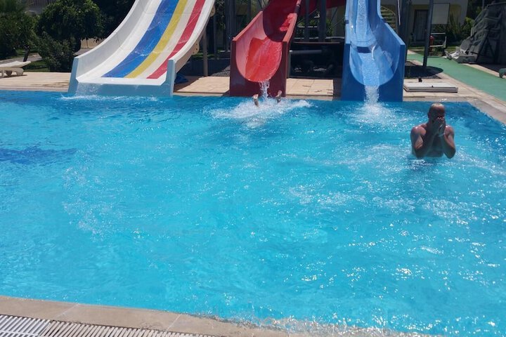 Pool 24 of 53