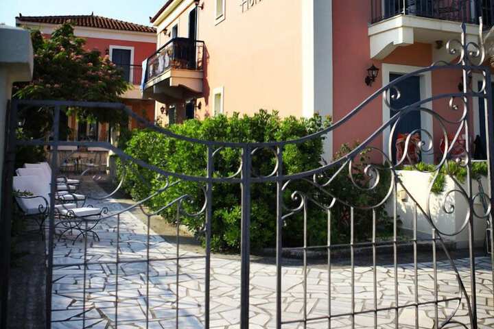 Hotel Entry