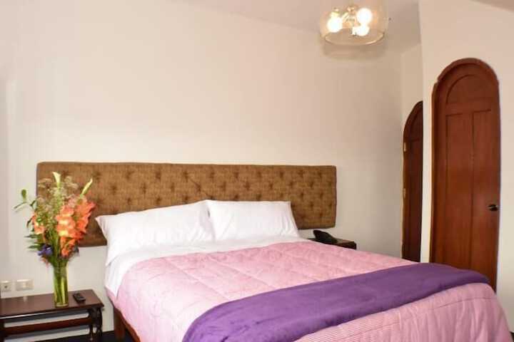 Room 7 of 28