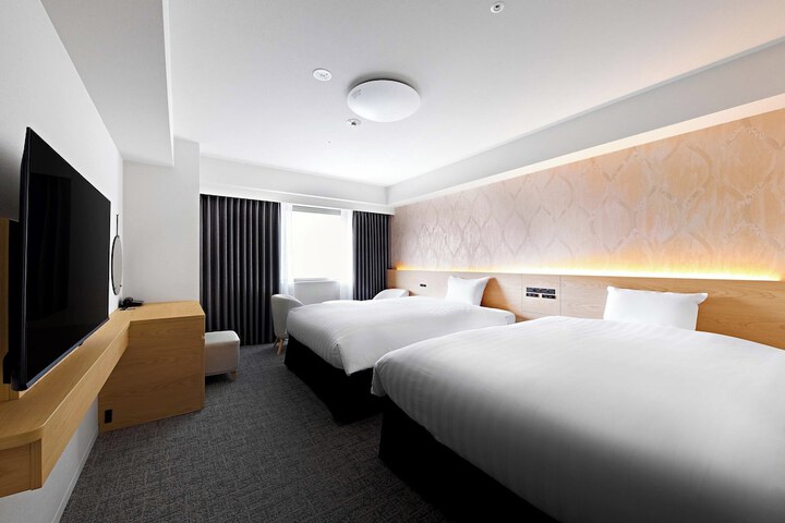 Room 6 of 6