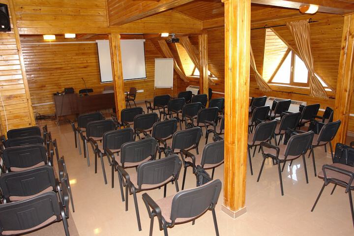 Business Center 49 of 53
