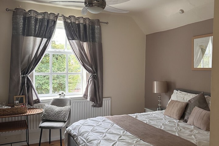 Room 7 of 24