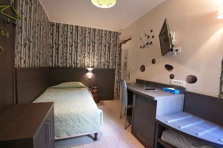 Room 20 of 47