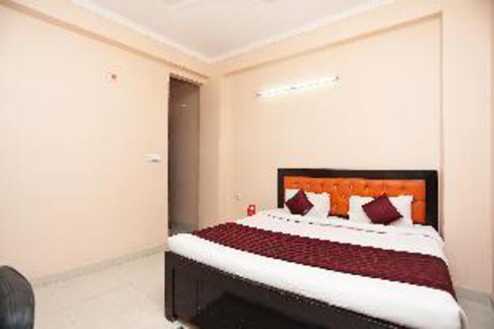 Room 15 of 22
