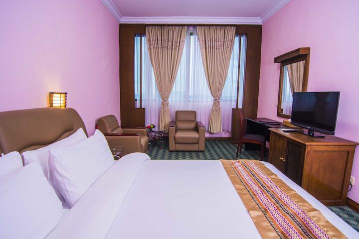 Room 27 of 72