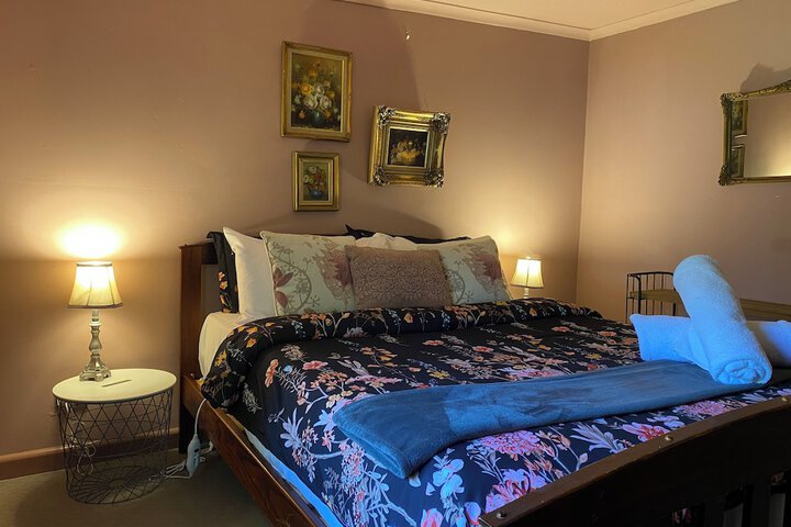 Room 5 of 72