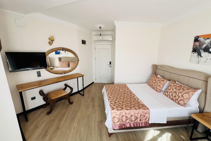 Room 7 of 7