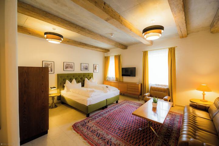Room 30 of 122