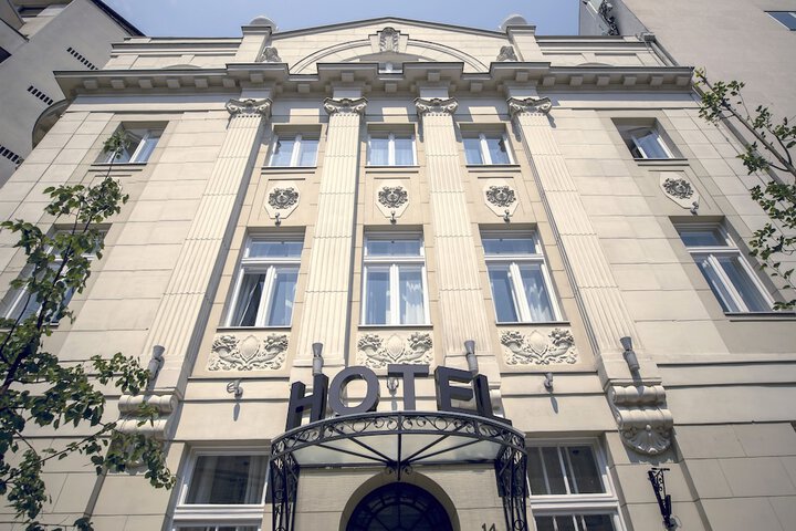 Public House Hotel in Belgrade