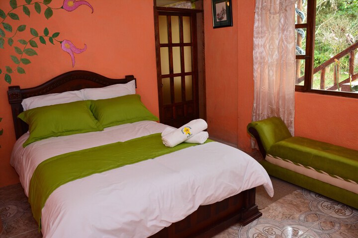 Room 26 of 173