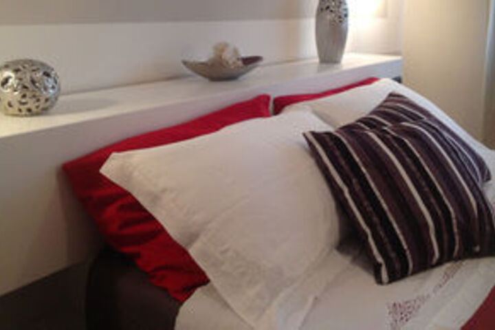 Room 42 of 60