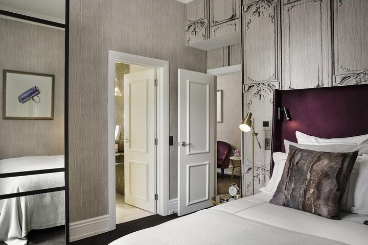 Room 19 of 108