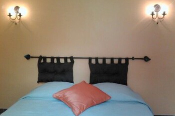 Room 6 of 24