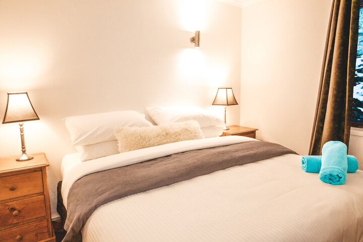 Room 13 of 34