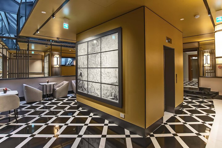 Lobby Entry