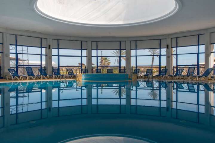 Hotel with Pool