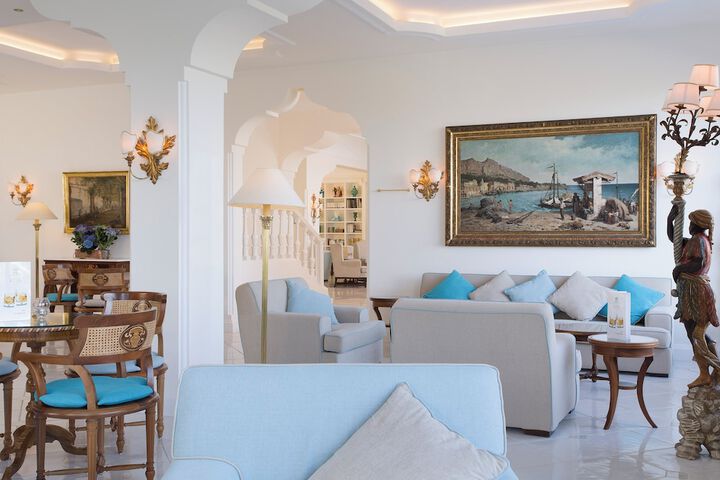 Guest Lobby