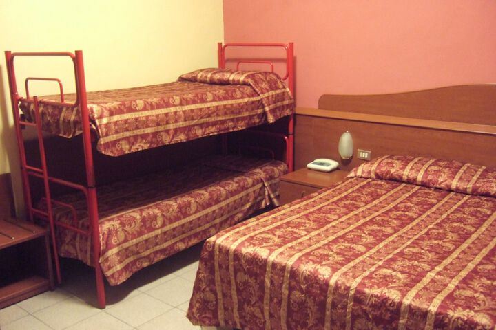 Room 14 of 45