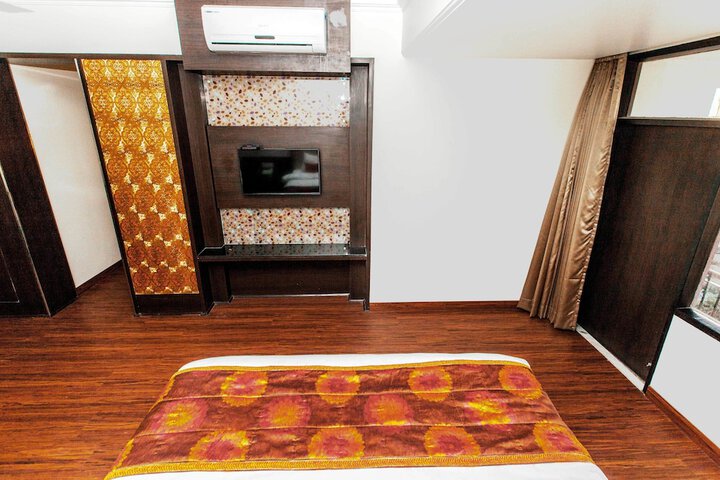 Room 35 of 90
