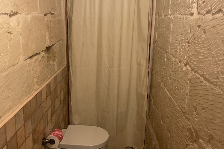 Room 161 of 247
