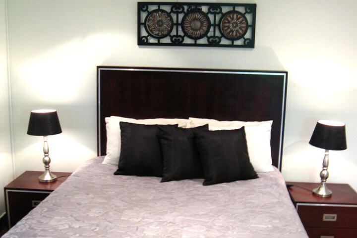Room 4 of 38