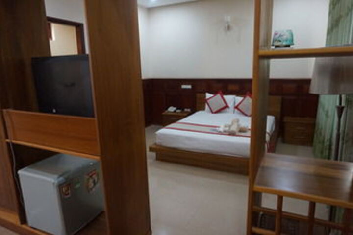Room 16 of 31