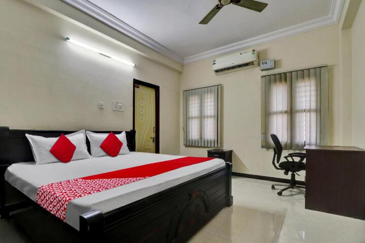 Hotel O Shri Inn