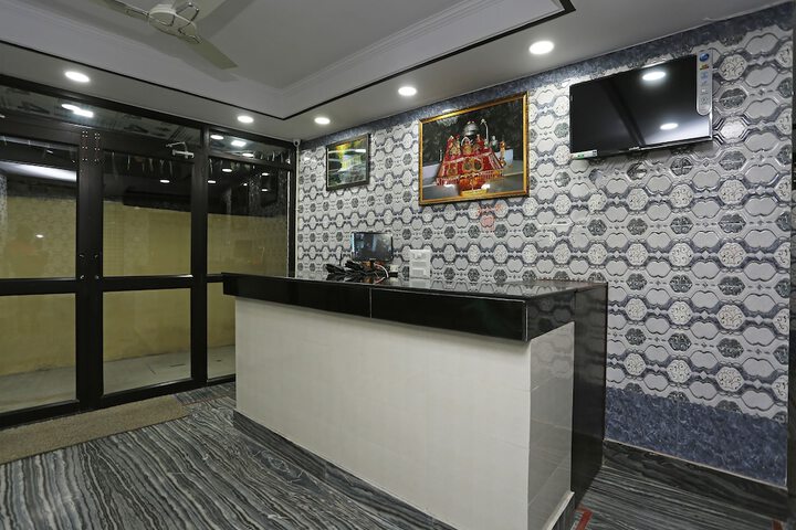 OYO 27054 NEW SUNDARAM