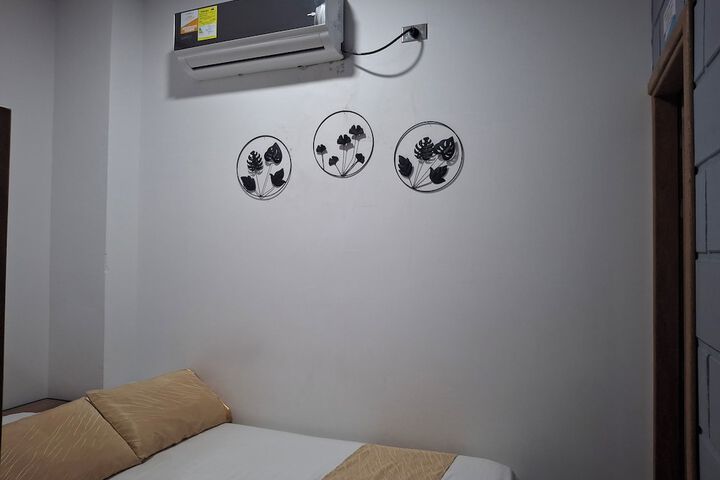 Room 27 of 95