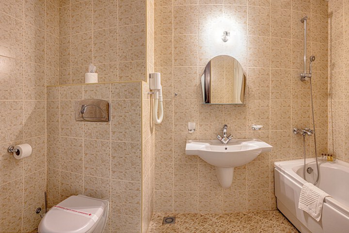 Room 19 of 47
