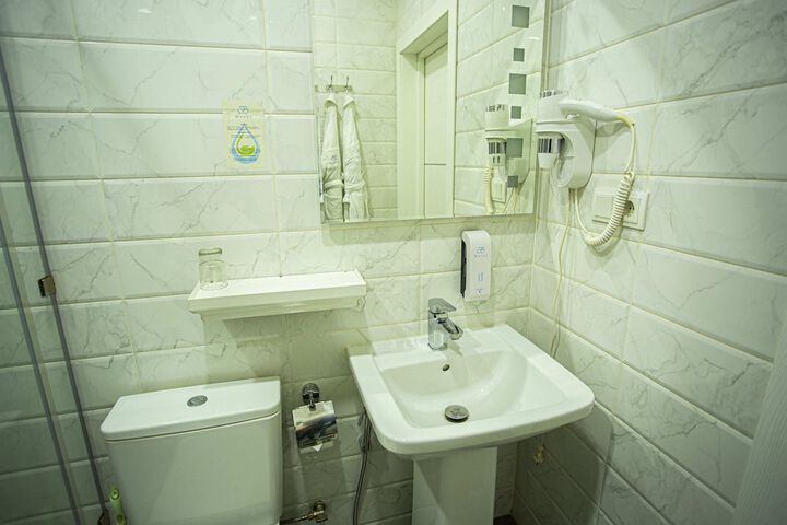 Room 77 of 119
