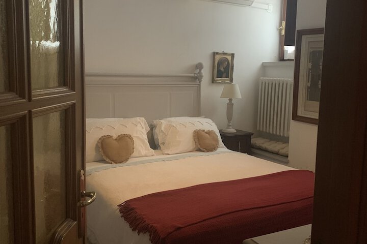 Room 106 of 170