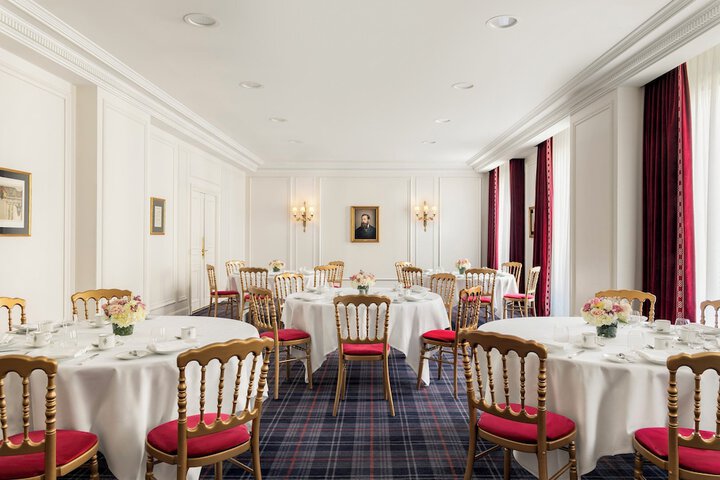 Ballroom/Hall 119 of 139