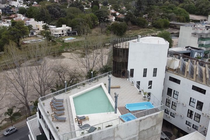 Pool 26 of 37