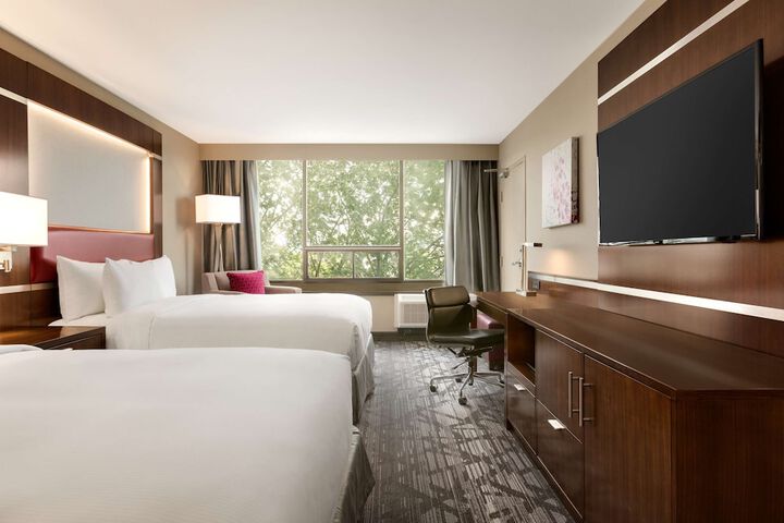 Room 14 of 40