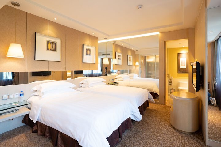 Room 9 of 60